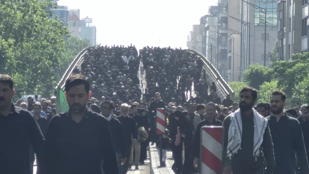 عزاداری میلیونی مردم تهران در سوگ شهدای خدمت