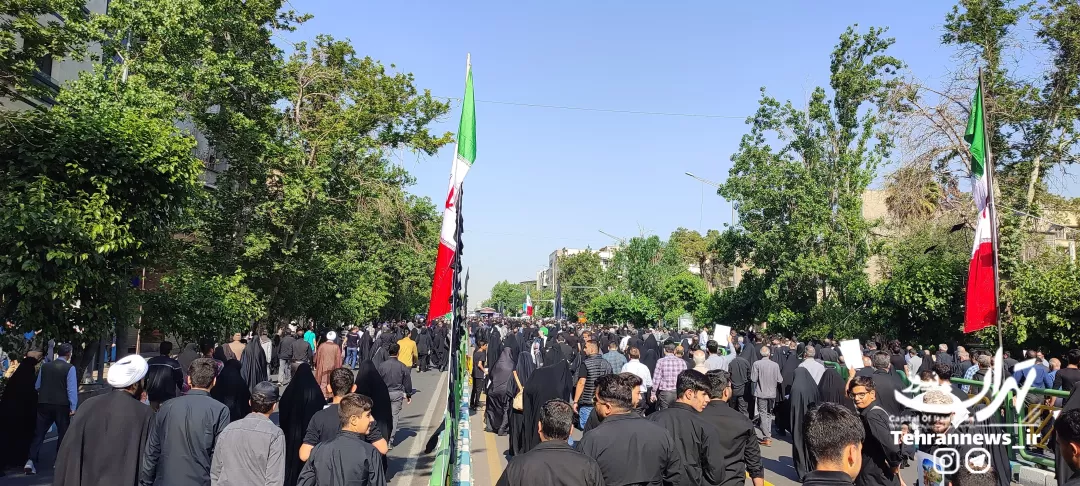 عزاداری میلیونی مردم تهران در سوگ شهدای خدمت