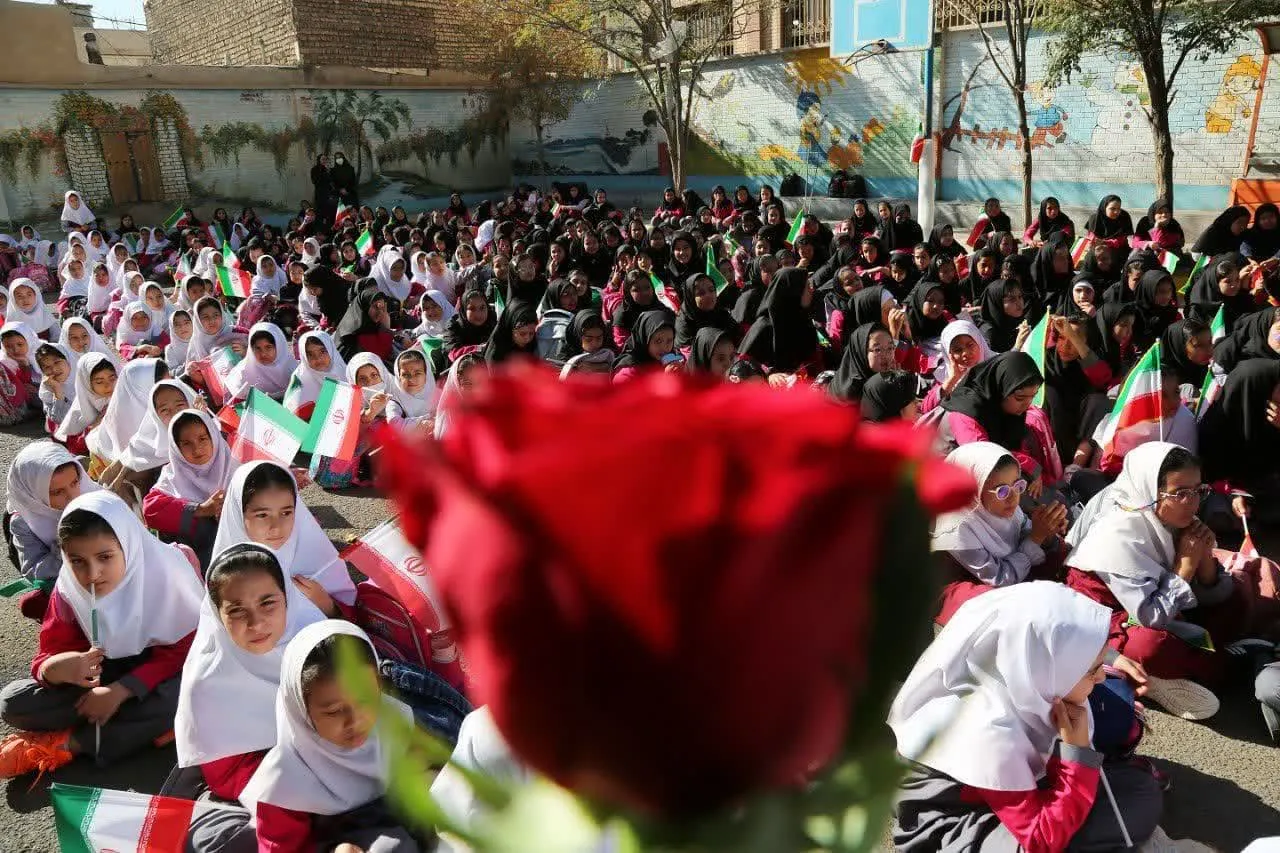 طنین‌اندازی زنگ مهر در کهریزک و حسن‌آباد