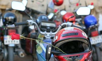 توزیع کلاه ایمنی رایگان در شهرستان اسلامشهر